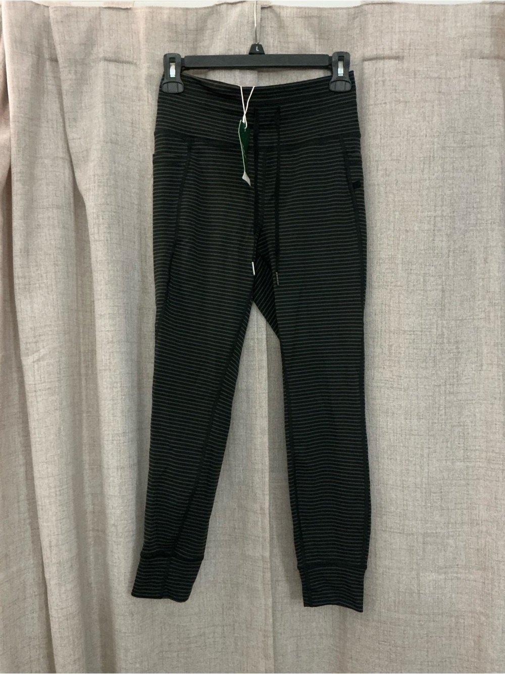 HALARA Black Striped womens 7/8 Joggers